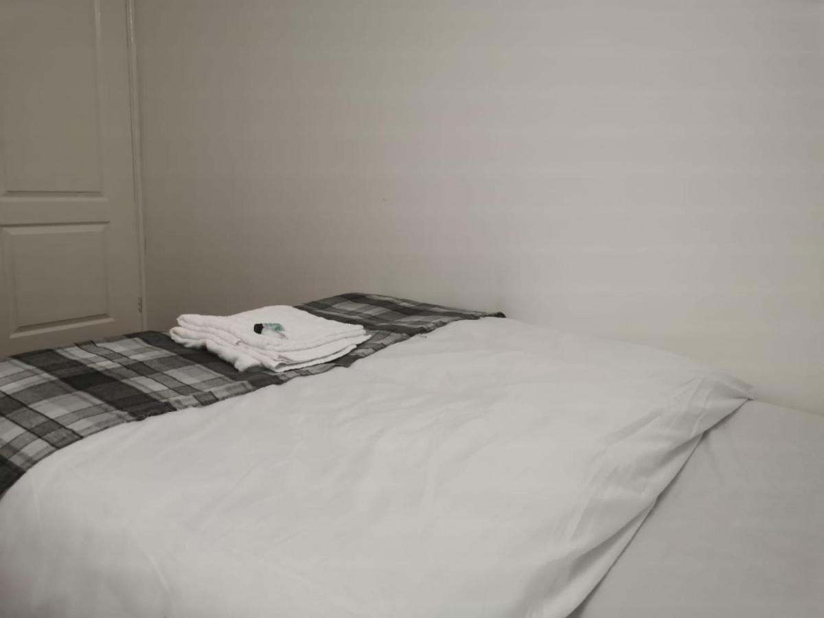 Ella'S Place Hotel Luton  Luaran gambar